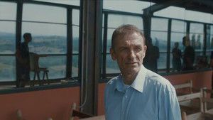 S1E1